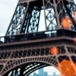 Tour Eiffel, silhouette de ville, réseau cellulaire