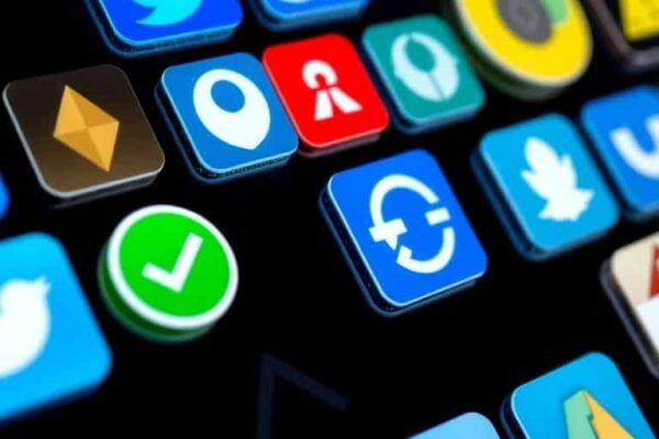 Des icônes de services en ligne avec des indicateurs visuels.