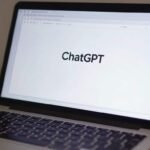 Interface ChatGPT sur un écran d'ordinateur portable.