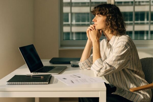 Prospecter avec l’IA en freelance : personnaliser ses messages sans tomber dans le générique