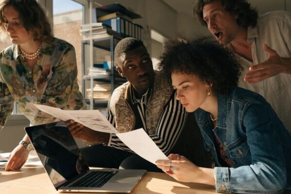 Meilleurs outils IA professionnels en 2026 : comparatif, prix et fonctionnalités